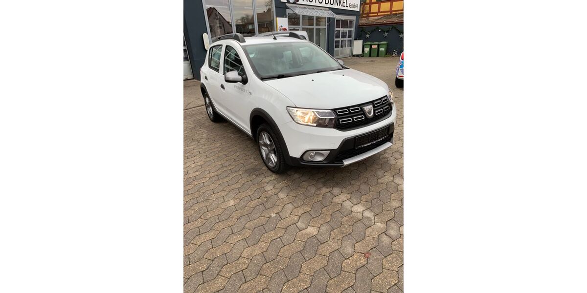 Dacia Sandero 94.000 km 9.980 &euro; Nürnberg 90475