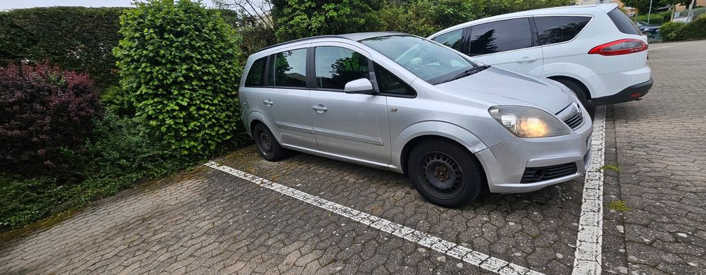 Opel Zafira 274.807 km 999 &euro; Stein 90547