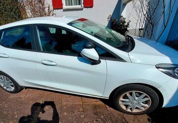 Ford Fiesta 17.500 km 9.000 &euro; Roth 91154