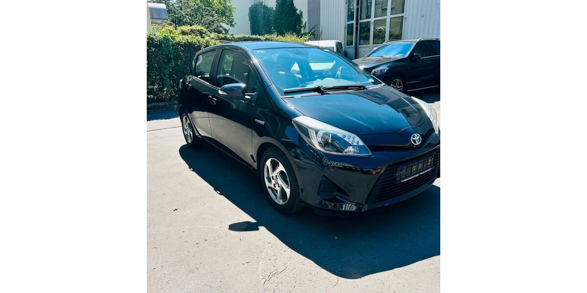 Toyota Yaris 171.300 km 7.999 &euro; Nürnberg 90429