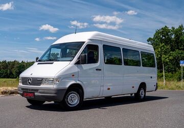 Mercedes-Benz Sprinter 311.000 km 9.450 &euro; Haag 91126