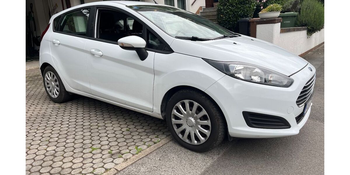 Ford Fiesta 114.000 km 4.700 &euro; Zirndorf 90513