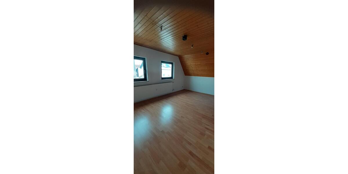 Dachgeschoßwohnung Allersberg Eismannsdorf - 2 Zimmer, 65 m&sup2;, 450&euro; | Angebot:26614892