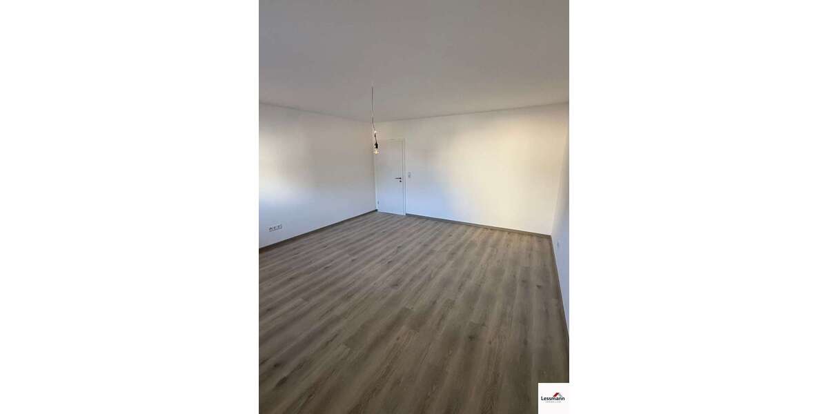 Etagenwohnung Nürnberg Sankt Leonhard - 3 Zimmer, 81 m&sup2;, 777&euro; | Angebot:27315508