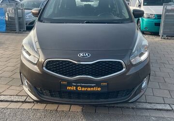 Kia Carens 174.180 km 6.499 &euro; Fürth 90763