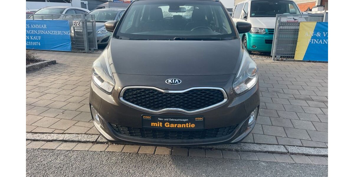 Kia Carens 174.180 km 6.499 &euro; Fürth 90763