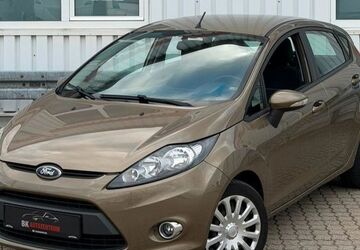 Ford Fiesta 104.250 km 4.750 &euro; Postbauer-Heng 92353