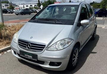 Mercedes-Benz A 180 161.000 km 2.490 &euro; Nürnberg 90449