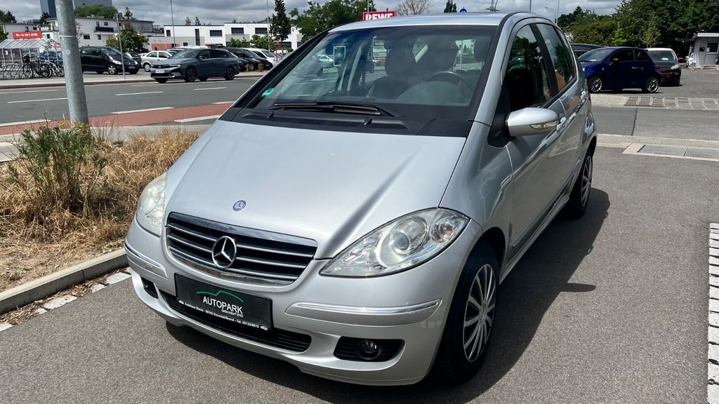 Mercedes-Benz A 180 161.000 km 2.490 &euro; Nürnberg 90449