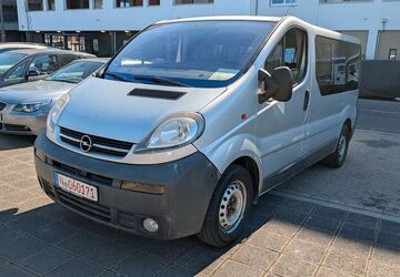 Opel Vivaro 280.000 km 2.900 &euro; Nürnberg 90439