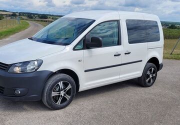 VW Caddy 228.000 km 7.300 &euro; Veitsbronn 90587