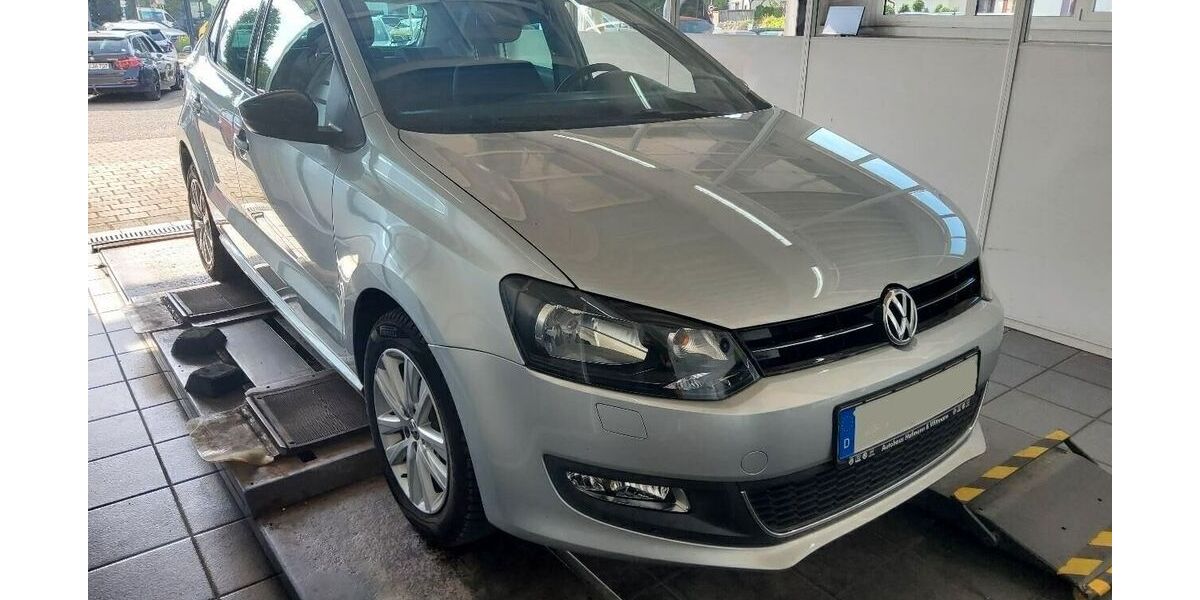 VW Polo 53.959 km 8.670 &euro; Fürth 90763