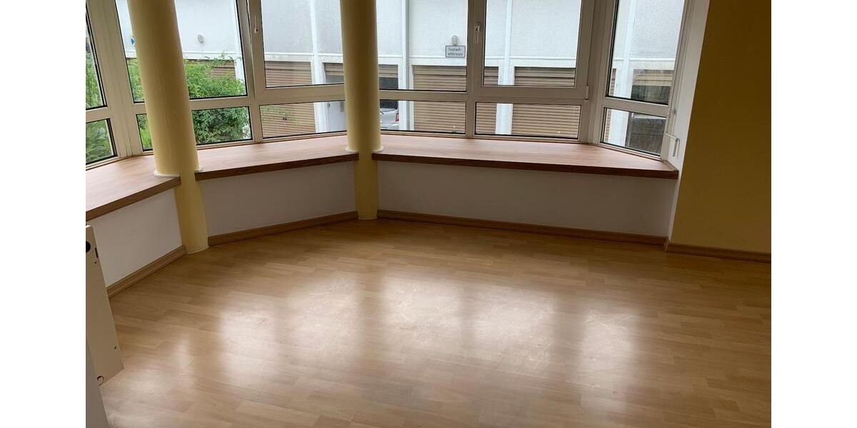 Etagenwohnung Simmelsdorf - 2 Zimmer, 68 m&sup2;, 816&euro; | Angebot:26603771