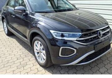 VW T-Roc 16.183 km 32.808 &euro; Nürnberg 90411