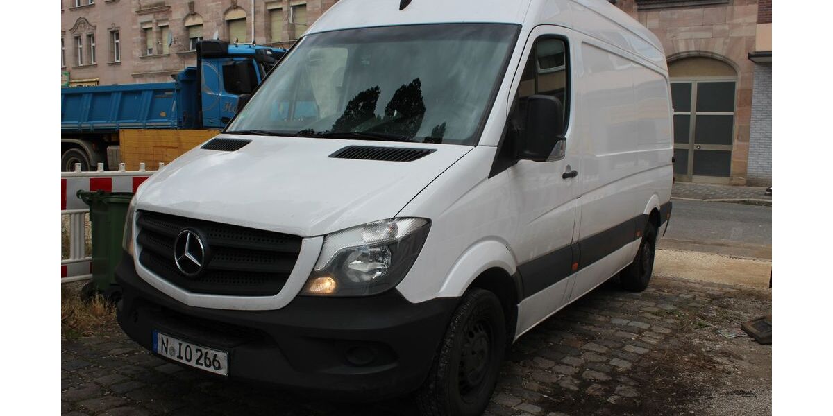 Mercedes-Benz Sprinter 335.000 km 9.950 &euro; Fürth 90763