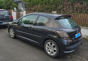 Peugeot 207 207.860 km 850 &euro; Nurnberg 90471
