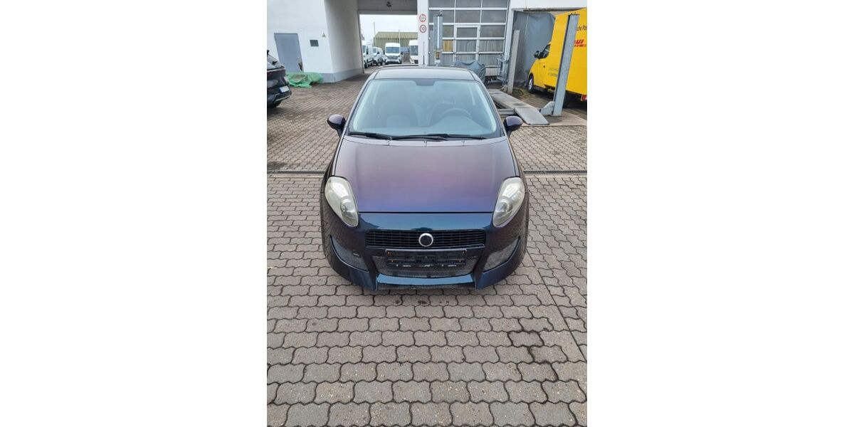 Fiat Grande Punto 161.397 km 2.100 &euro; Fürth 90765