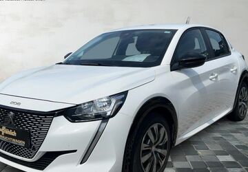 Peugeot 208 38.100 km 15.990 &euro; Nürnberg OT Schweinau 90439