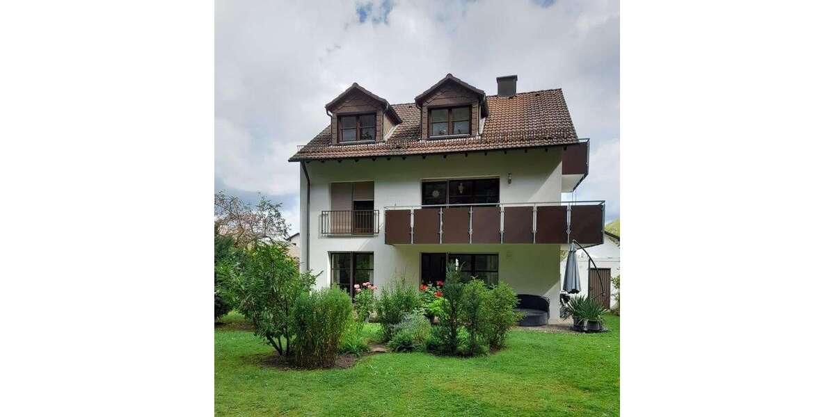 Etagenwohnung Lauf an der Pegnitz - 2 Zimmer, 58 m&sup2;, 710&euro; | Angebot:27329012